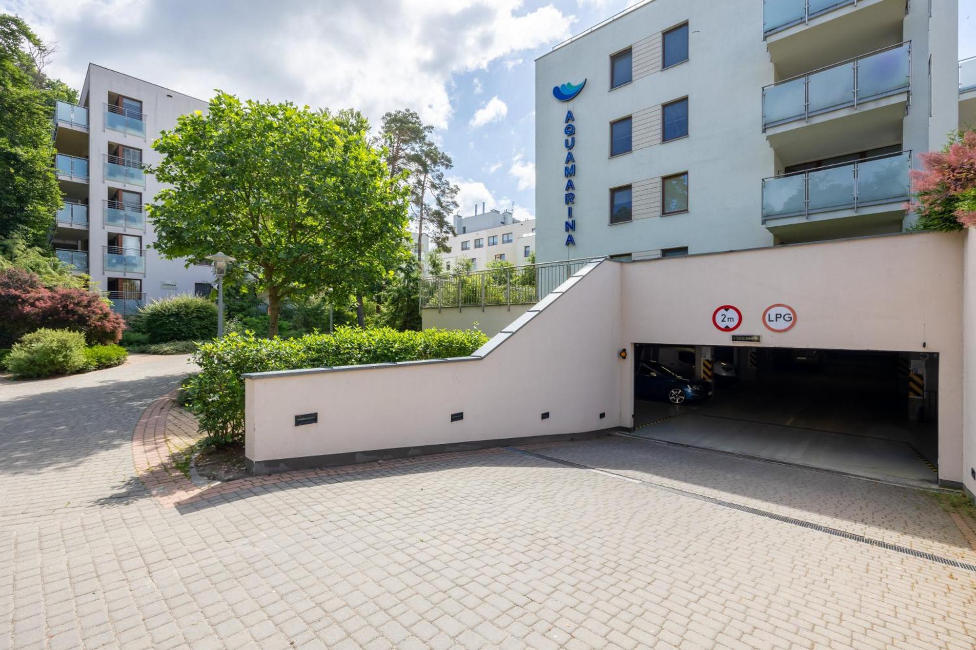 Aquamarina Apartment With Terrace - Close To The Beach - By Renters Miedzyzdroje Exterior photo
